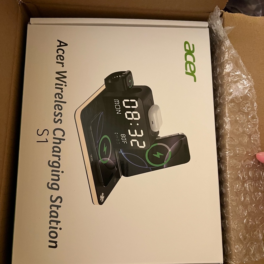Acer Black and Gold Multi-Device Wireless Charging Station with LED Clock